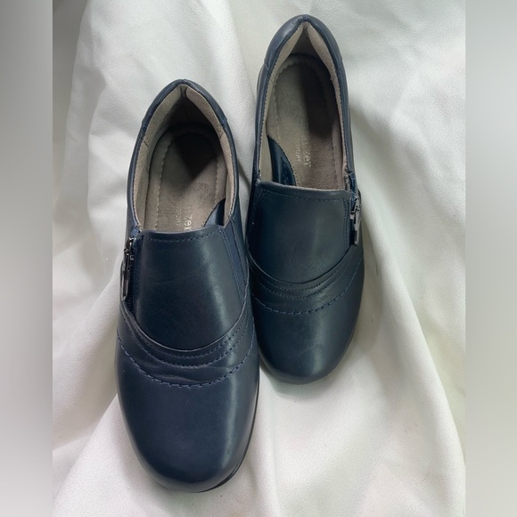 naturalizer shoes navy blue